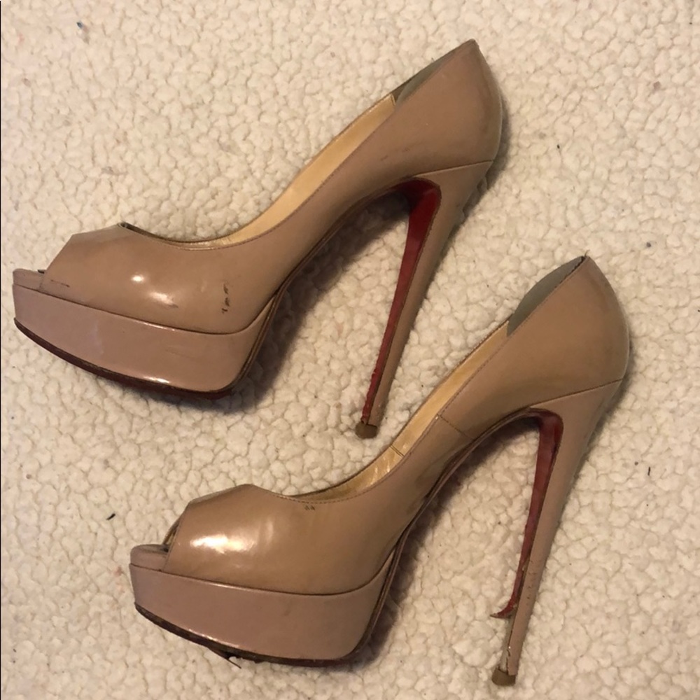 Moving in two weeks make an offer!